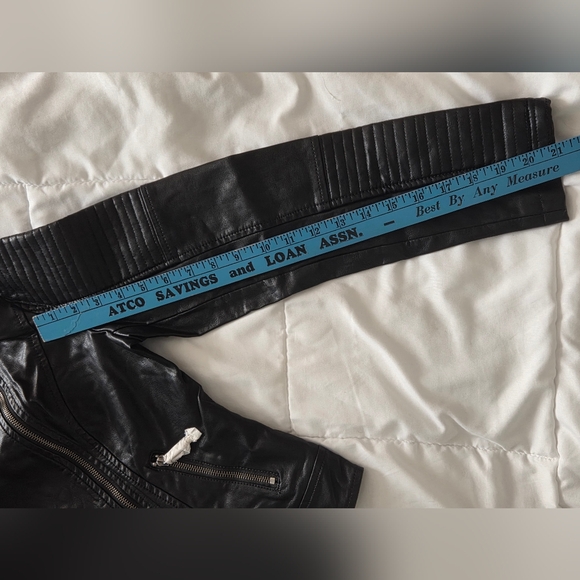 Coalition LA Black Faux Leather Moto Jacket Quilted Sleeves BNWT Size M - Picture 6 of 16